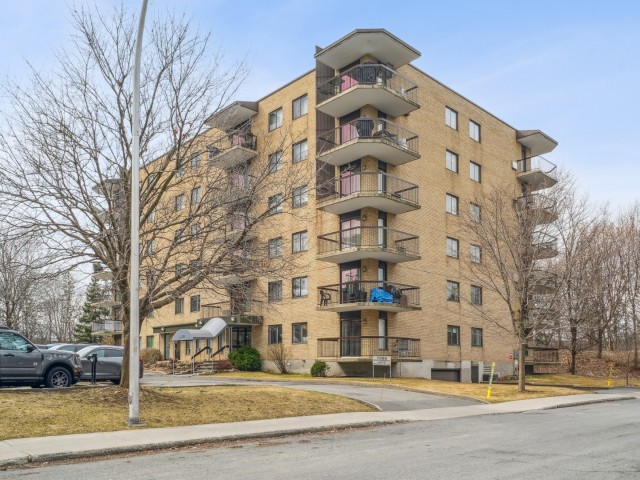 0001-Condo_à_vendre_-_7000_Avenue_Giraud_#201_-_Anjou_-_01.jpg