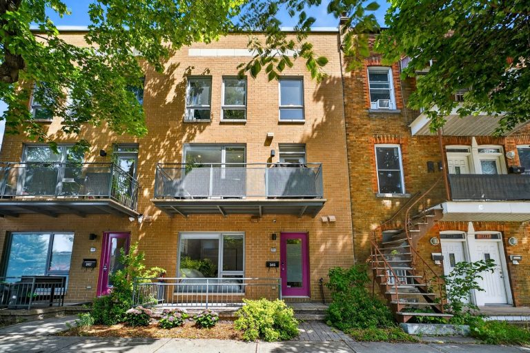 House for sale Montréal – 2415, Avenue Desjardins