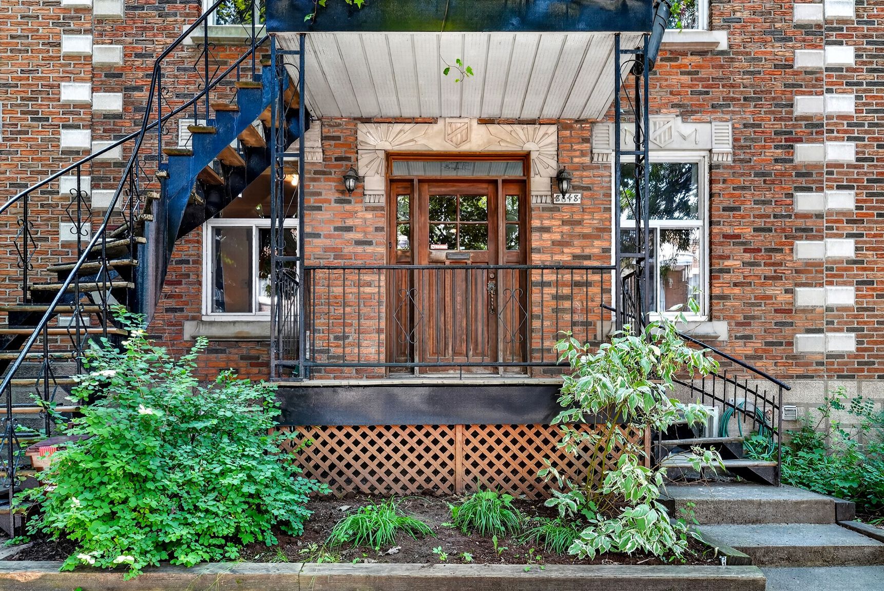 Exterior entrance, duplex for sale in Villeray